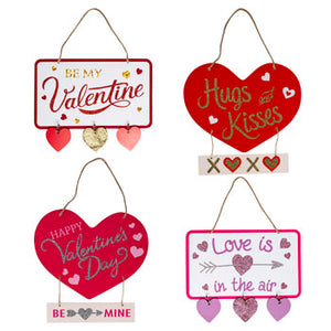 Wall Plaque Valentine w/ Dangle Decor